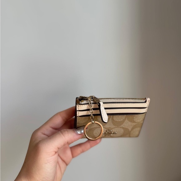 Coach Tan and Cream Canvas small wallet and card holder - Picture 6 of 8